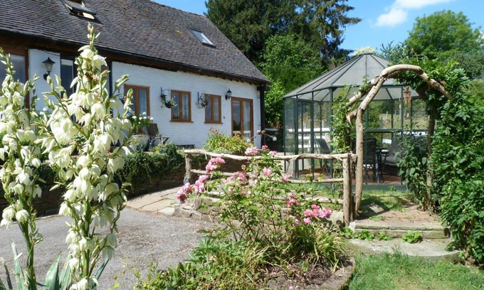 Warmingham Bed & Breakfast | Mill Lodge Cheshire