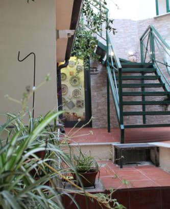 Historical Downtown Salerno Apartment | Minerva Charming House Your Romantic Hideaway near Amalfi Coast