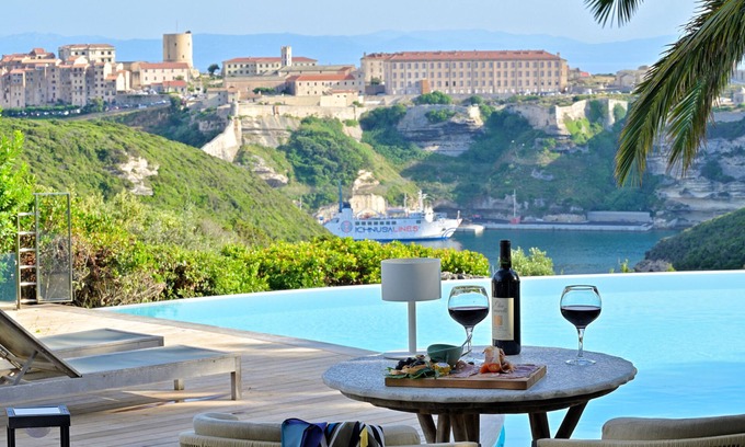 Bonifacio Villa | Mini-villa F4, sea view, citadel of Bonifacio and Sardinia (9)