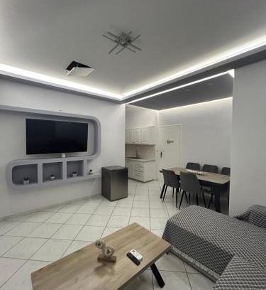 Petalidi Apartment | Minimal Stay House