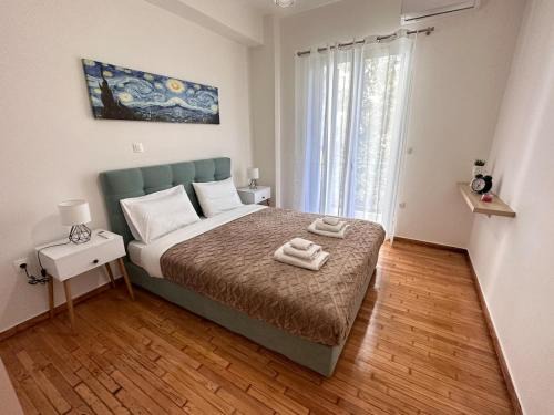 Agios Panteleimonas Apartment | Minimalist - AT116