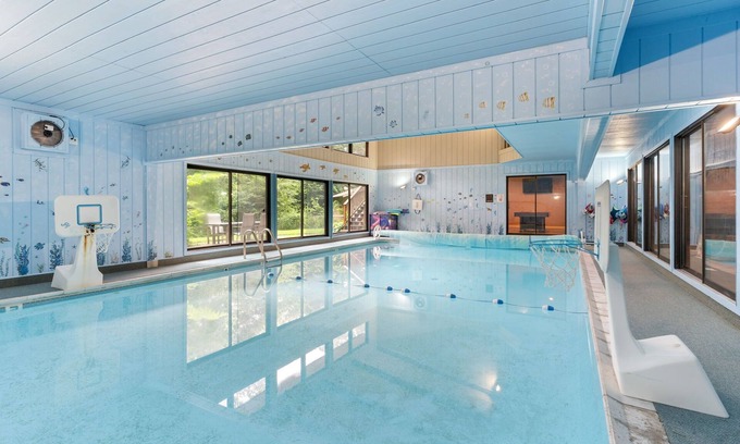 Ramsey House | MINNeSTAY* Rum River Resort | In-home pool + sauna