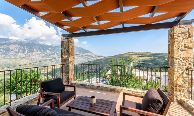 Agriles Apartment | Minos Country Living Alexander maisonete with pool
