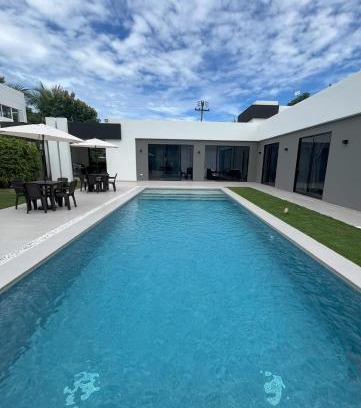 Ricaurte Villa | Mint House Escape