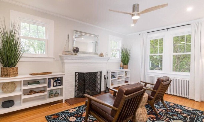 Unionville House | Minutes from Downtown St. Michaels and Tilghman | Private Dock | Outdoor Dining