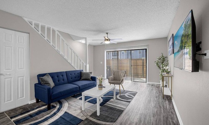 University House | Minutes from Moffit and Busch Gardens