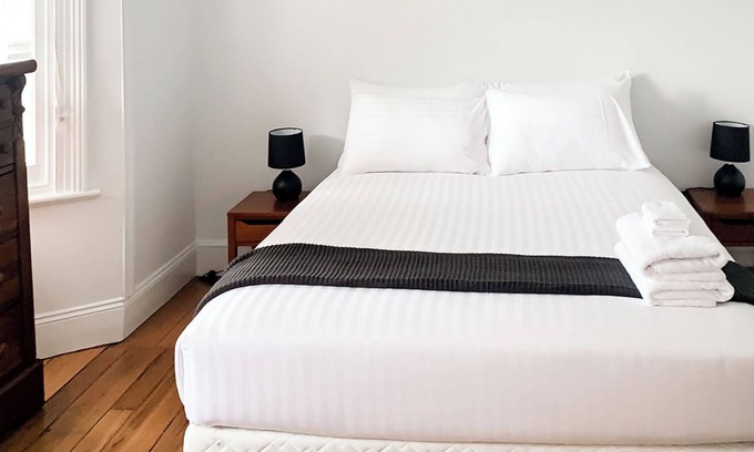West Launceston House | Minutes from the CBD, Cafes & Cataract Gorge