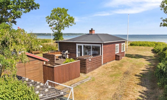 Vejlby Fed House | "Mirkka" - 50m from the sea by Interhome