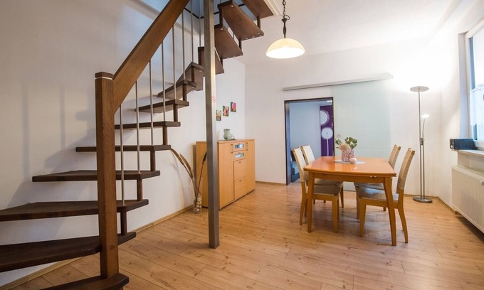 City Centre Regensburg Apartment | Mitten im Zentrum! Feriendomizil mit Garten und WLAN