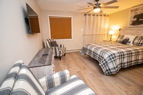 Snowshoe Apartment | ML245 Skiers Paradise Family Friendly EZ Gated Parking Near Village
