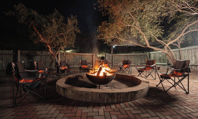Mookgopong House | Mmakuba Private Game Lodge, Deluxe Chalet 8A