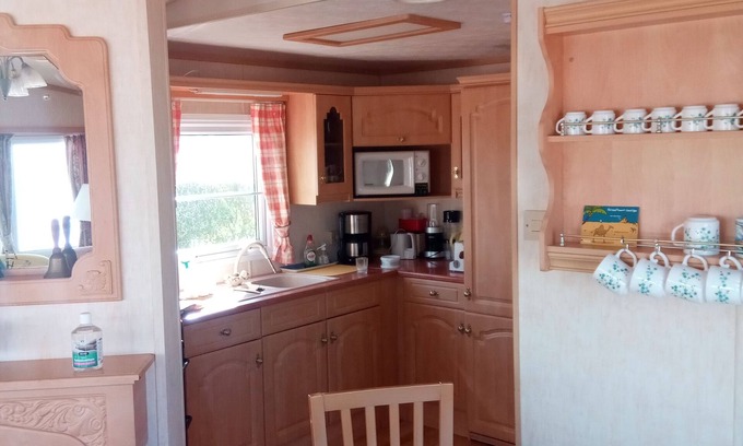 Portbail House | MOBIL HOME FRONT DE MER 6 PERSONS