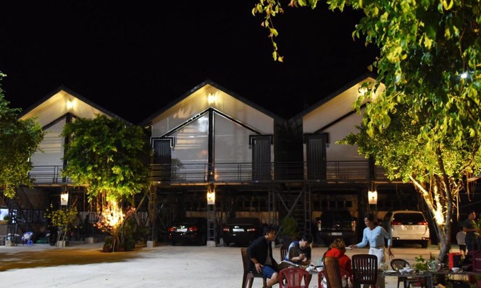 Phuoc Thuan Hotel | Mobile Home Ho Tram Pristine Beach