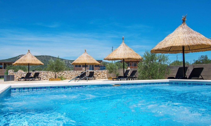 Tisno House | Mobile home Banovi dvori (88891-K1) - Tisno - island Murter