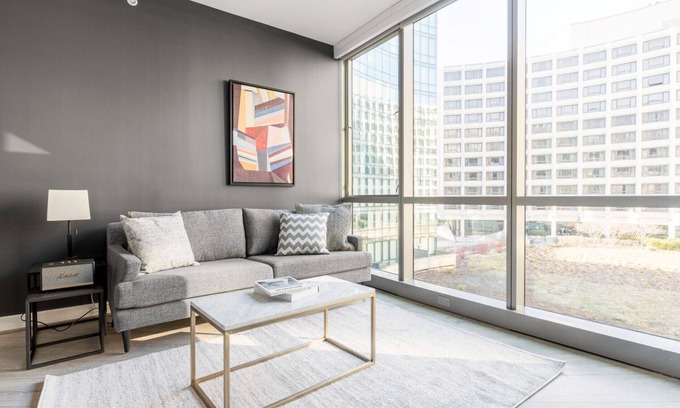Dupont Circle Apartment | Mod Dupont Circle 1BR w/ Gym, Pool, DM, nr. Embassy Row, by Blueground