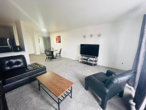 Elkins Park Apartment | Modern 1br In Elkins Park