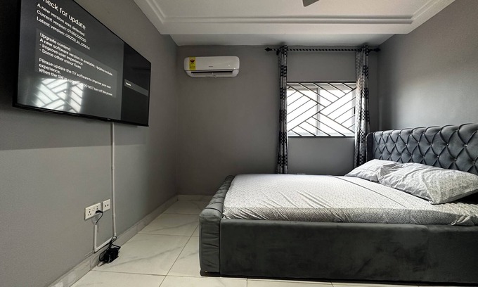 Gbawe Apartment | Modern 2-Bedroom Apartment Near Beach - Rose Villa Accra Suite T2