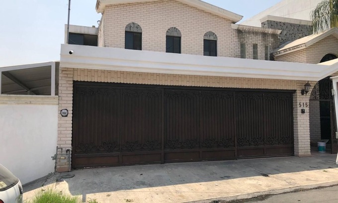 Monterrey House | Modern 3 BDR Home, Ideal Location Cumbres 3 1/2 bath