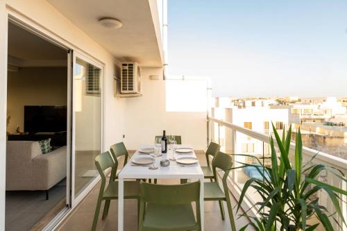 Msida Apartment | Modern 3BD Spacious Apartment with Terrace - Close to Yacht Marina