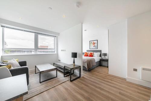 East Grinstead Apartment | Modern and Bright Studio in Central East Grinstead