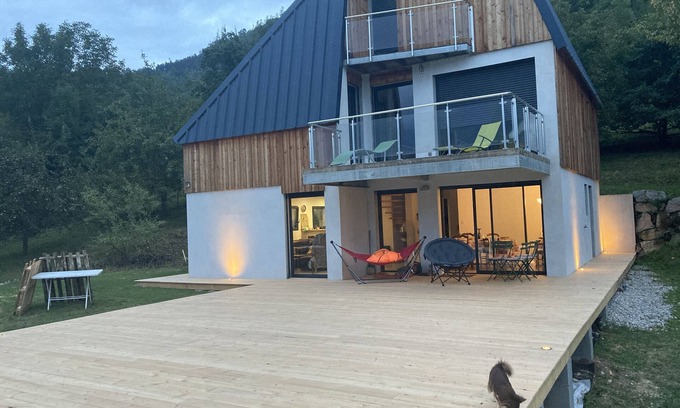 Gesties Ski Chalet | Modern and comfortable chalet with stunning views of the Ariege Pyrenees