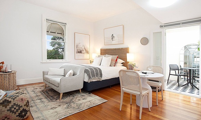 Lewisham Apartment | Modern and Cosy Inner West Apartment