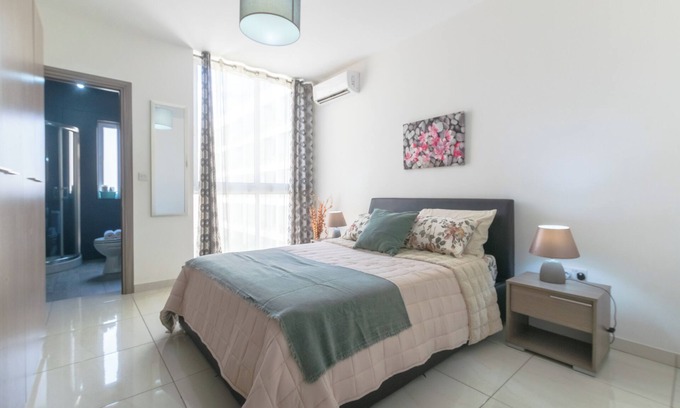 Bugibba Apartment | ★Modern And Cozy Apartment ,Close to The Sea ★3