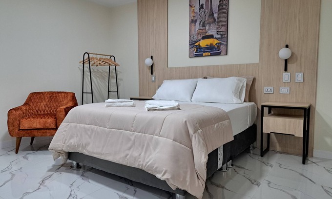 Santiago de Surco Apartment | Modern and Private Room 5 Minutes from Jockey Plaza Shopping Center