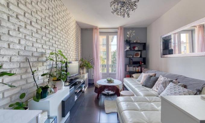 Liberation Apartment | Modern and Spacious T2 - LIBERATION area