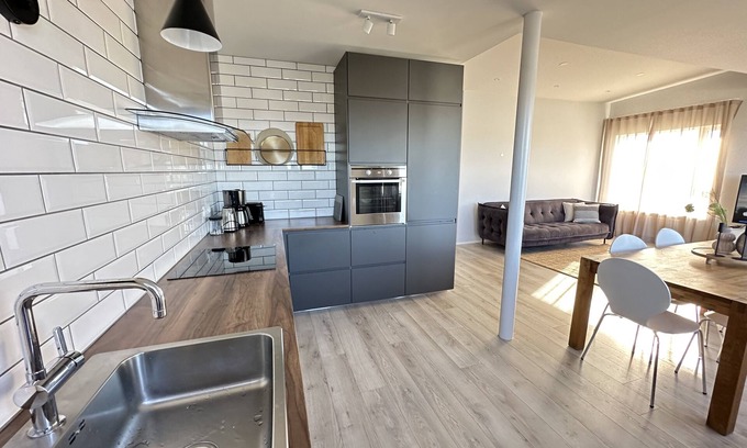 Heimar Apartment | Modern apartment centrally located in Reykjavik