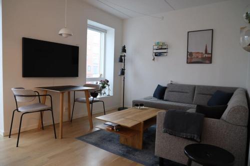 Vejlby Risskov Apartment | Modern apartment in Aarhus with free parking