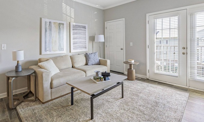 Wake Forest Apartment | Modern Apartment in Prime Location (ID7327X28)