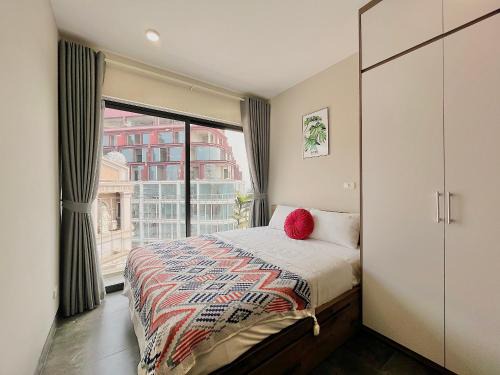 Nhat Tan Apartment | Modern Apartment in Westlake