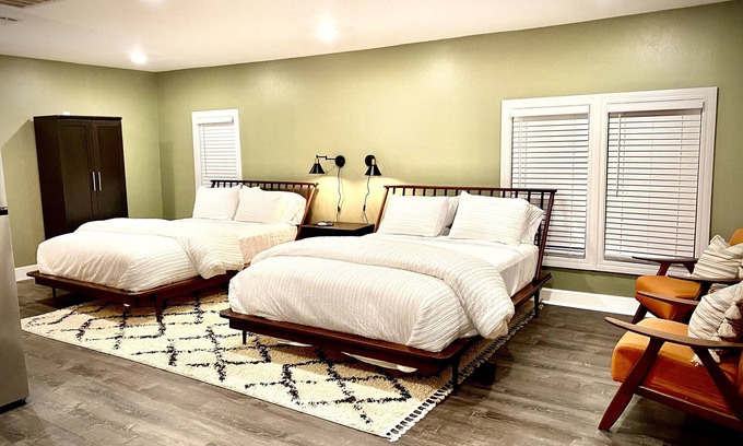 Mena Apartment | Modern Apartment on The Talimena Scenic Byway-walk to downtown