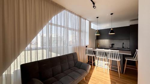 Chisinau Apartment | Modern Apartment with 2 balcons at Nr.1 Supermarket