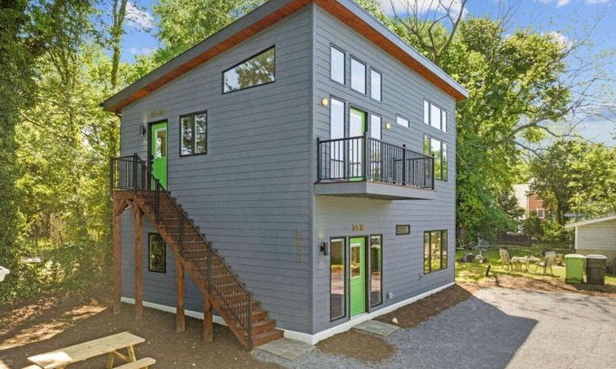 Downtown Apartment | Modern apartment within mins from Downtown Raleigh
