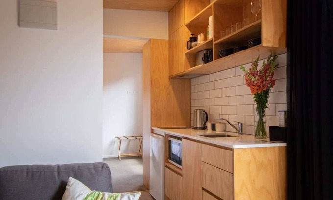 Fitzroy House | Modern Beach Family Suite in New Plymouth