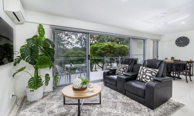 Woorim House | Modern Beachside Escape