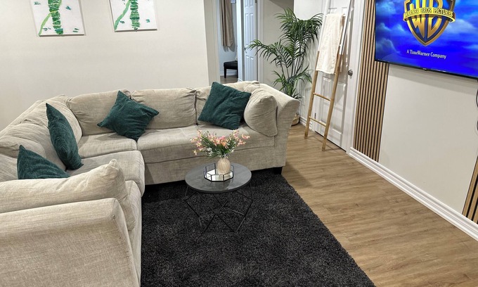Pickering Apartment | "Modern & Bright 2BR Retreat in Pickering – 12 mins from Waterfront!"