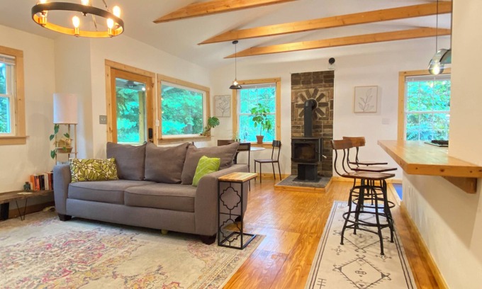 Asheville Cabin | Modern Cabin retreat. A world away but 3 miles from downtown Asheville.