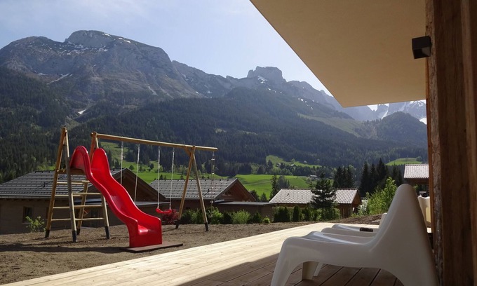 Annaberg im Lammertal House | Modern chalet, new building 2017, 5 bedr. M. Bath en suite, direct access to the slopes