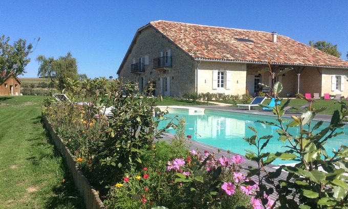 Lectoure House | Modern Charming property classified 5 * Heated pool and incredible grounds