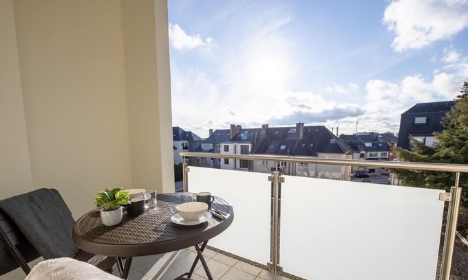 Limpertsberg Apartment | Modern Chic 2BR Apt W Balc close 2 cntr