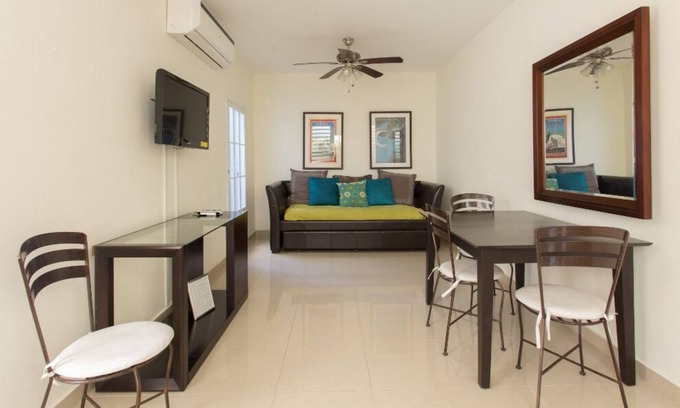 Santurce Condo | MODERN/CLEAN CONDADO LAGOON APT*2 BLOCKS TO BEACH!