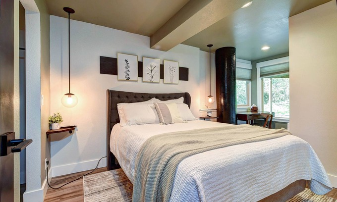 Lake Stevens Apartment | Modern Comfort Apt Near Historic Snohomish