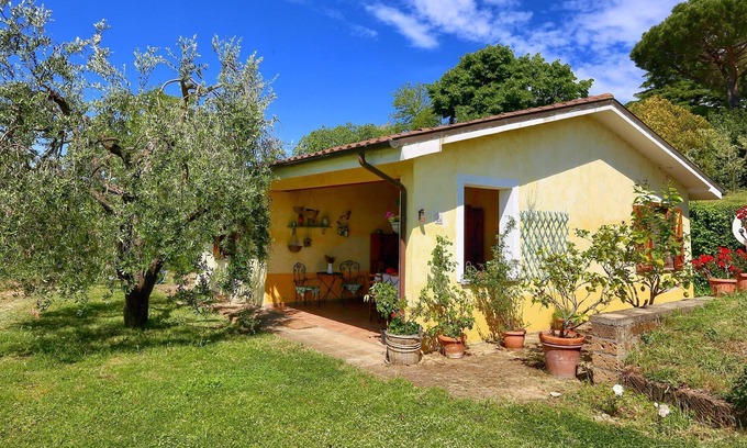 Graffignano Cottage | Modern Cottage in Graffignano Italy with Swimming Pool