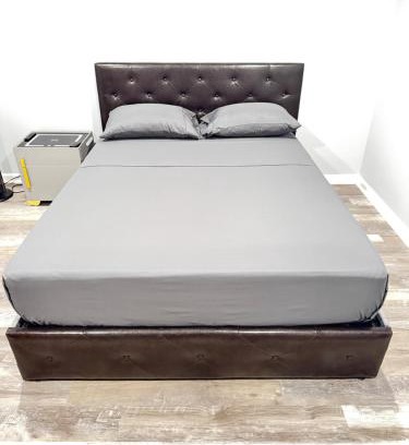 Watchung House | Modern & Cozy Bedroom with Smart TV, Perfect for Relaxing Getaways