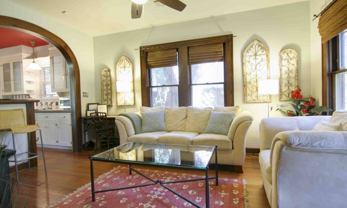 Hancock Cottage | Modern dog-friendly Austin home super close to downtown with patio, W/D, kitchen