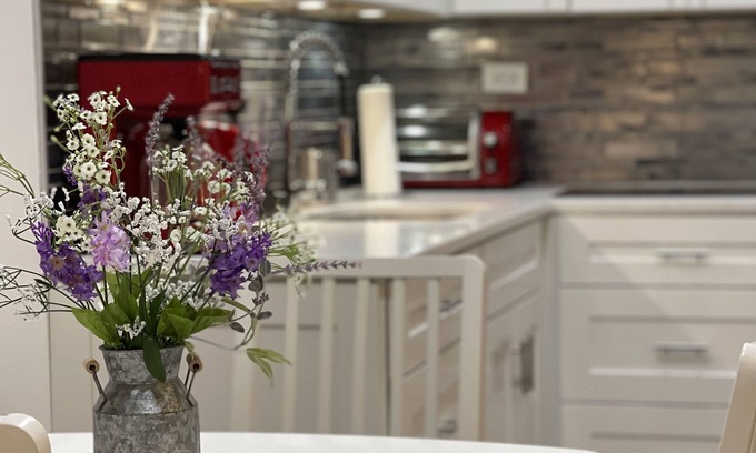 Sunrise Lakes Apartment | Modern efficiency ~ Close to Disney