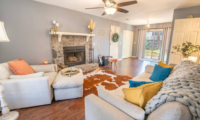 North Charleston House | Modern Elegance in North Charleston!